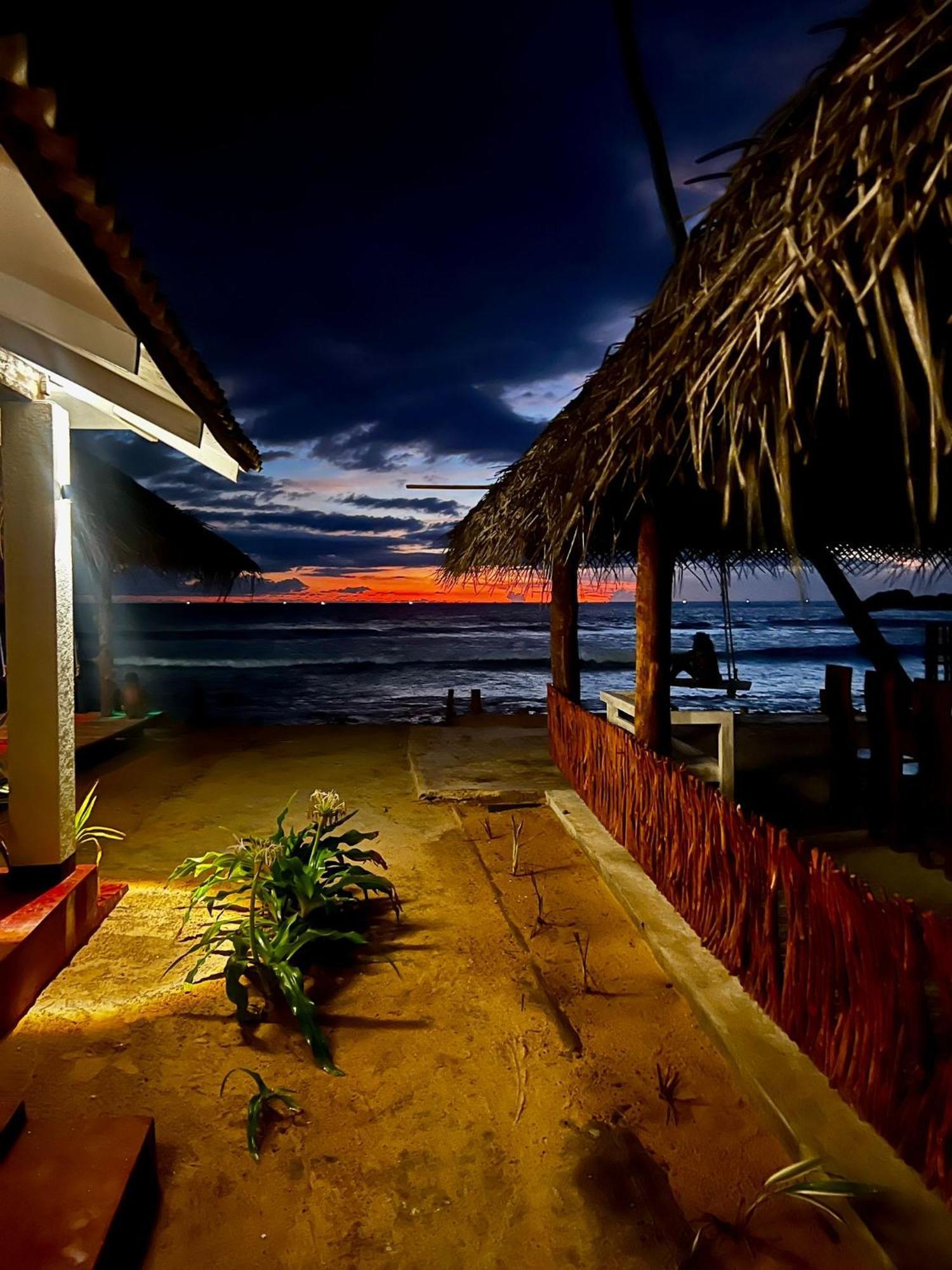 Hotel Sapphire Blue Hikkaduwa Exteriér fotografie